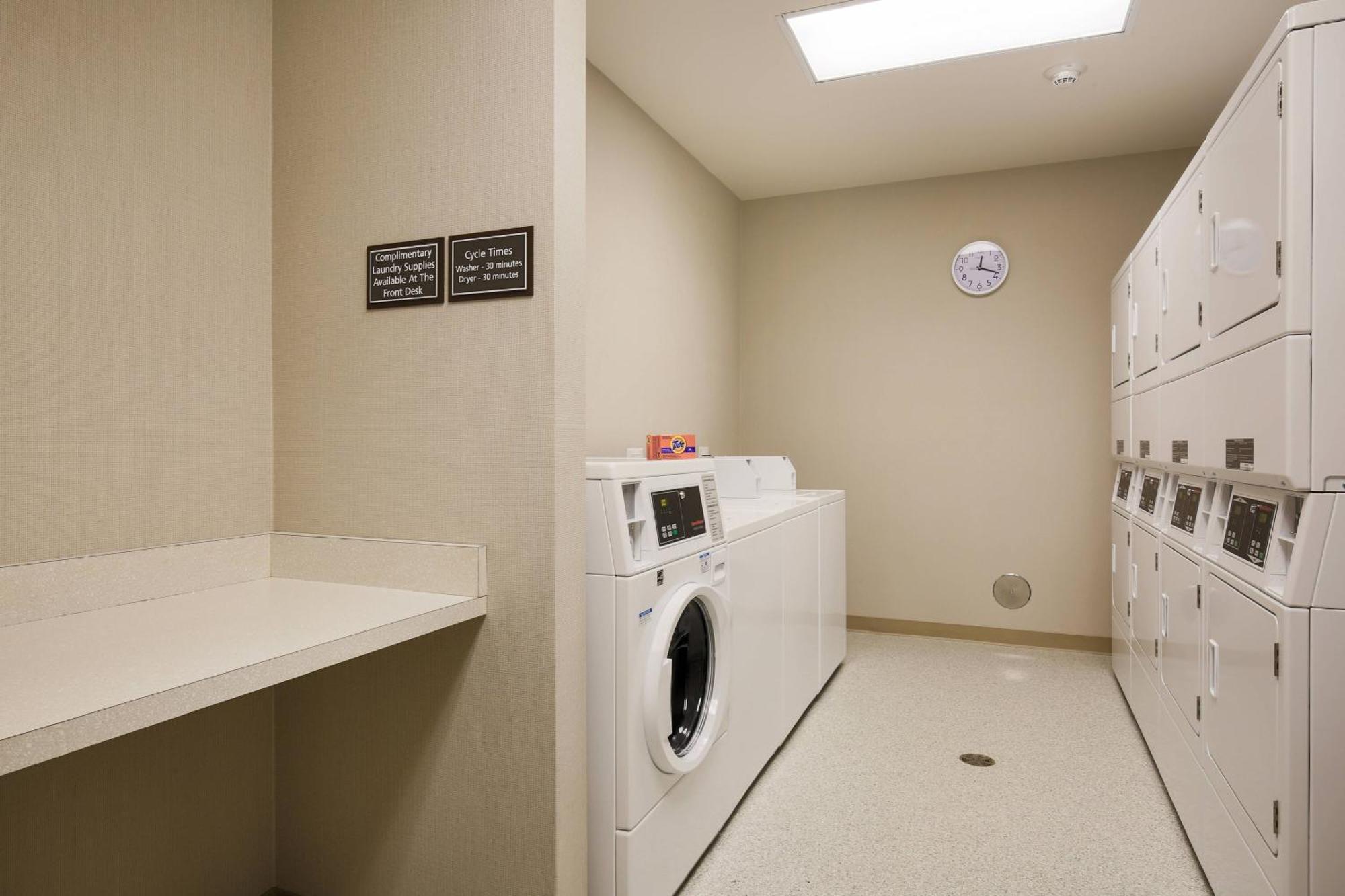 Springhill Suites By Marriott San Jose Airport Exteriör bild